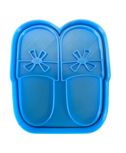 The Cookie Cutter Hub 10cm Spa Day Slippers Cookie Cutter and Matching Embosser for Cookies Biscuits Clay Baking Decoration
